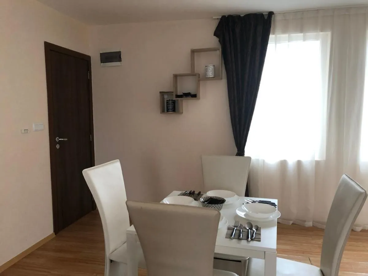 Palace De Luxe - Apartments Pomorie